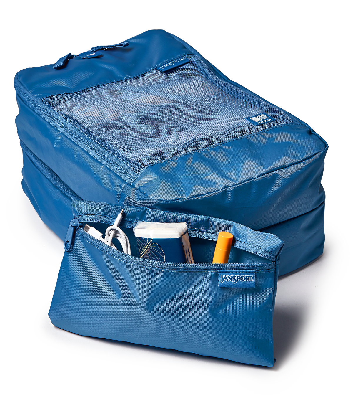 22-carry-on-luggage-packing-cubes-elemental-blue-set-c7 JS0A86DREW5-DET3.png