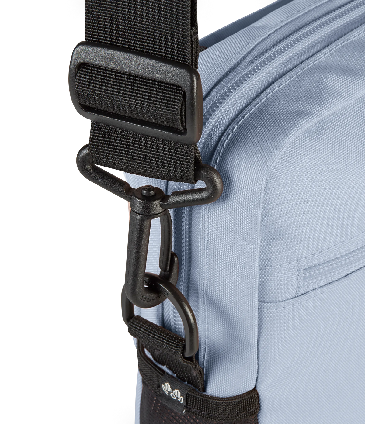 central-adaptive-crossbody-x7 JS0A7ZNB7G7-DET4.webp