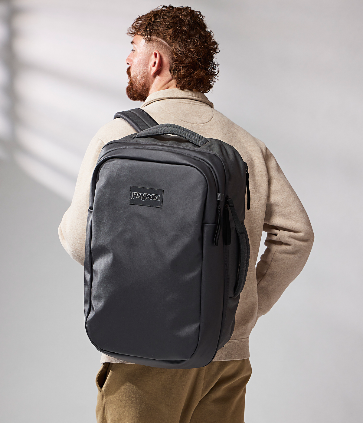 good-latitude-travel-pack-40l-v4 JS0A86EUDMX-MODEL.png