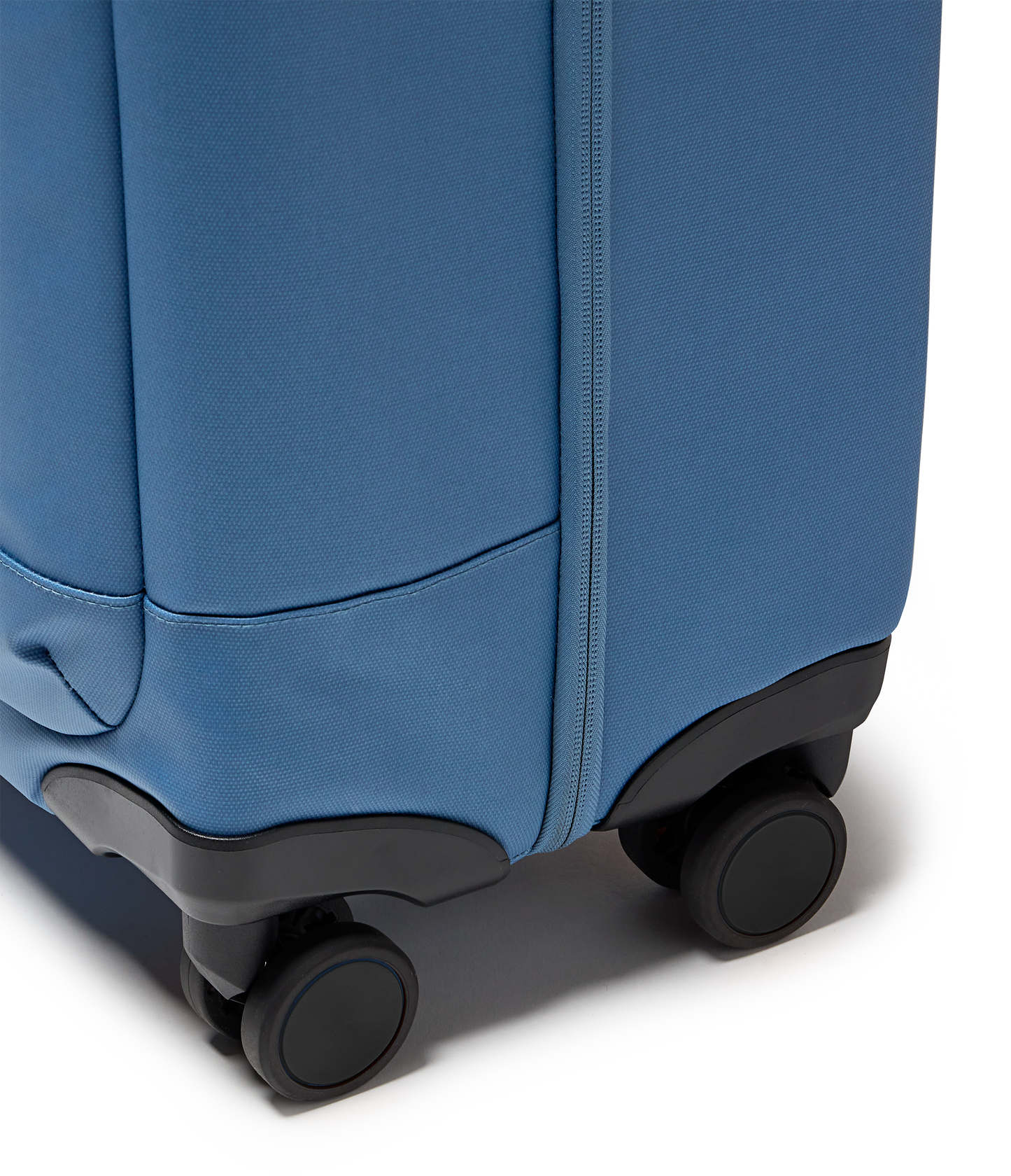 good-latitude-22-carry-on-t8 JS0A8E8BEW5-DET4.png