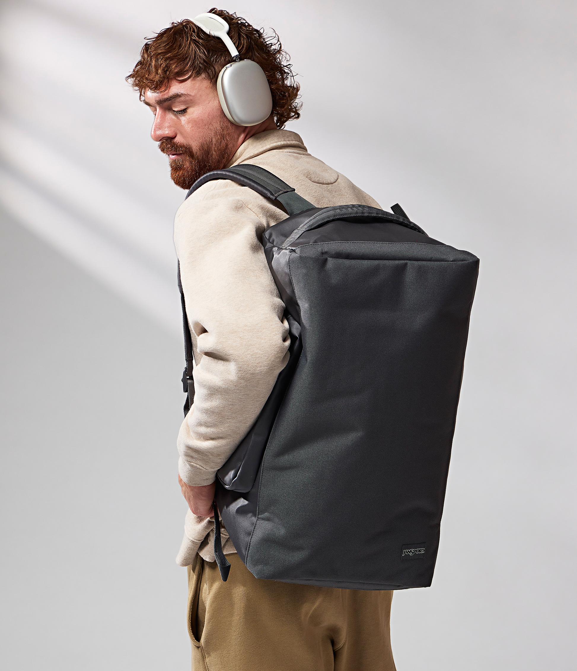 good-latitude-convertible-duffel-l6 JS0A8E8EDMX-MODEL.png